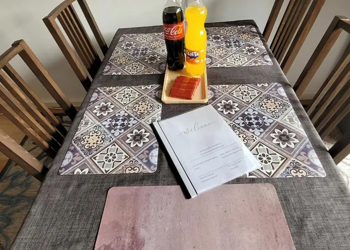 Naehe Dortmund, Geraeumige In Mit Verkehrsanbindung 卡斯特罗普-劳克塞尔